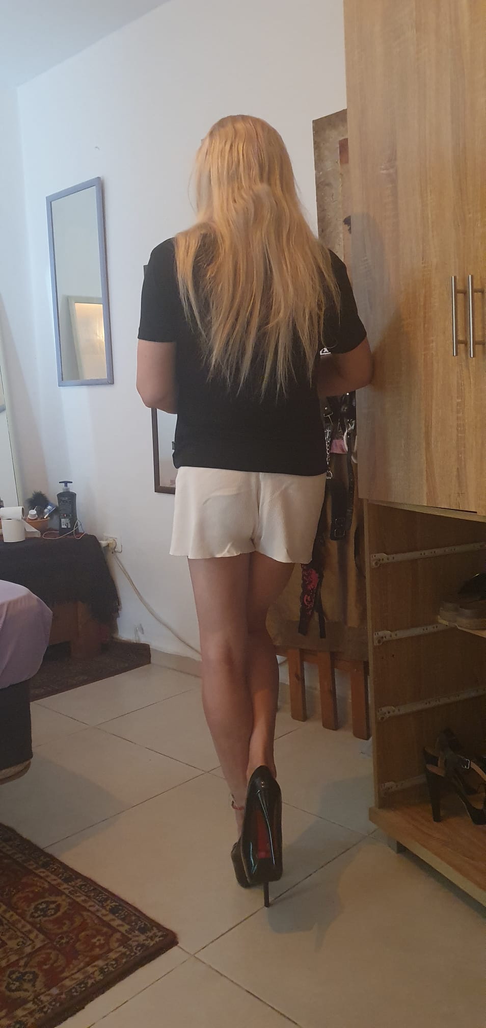 בתל אביב – בחורה פיתוי אמיתי