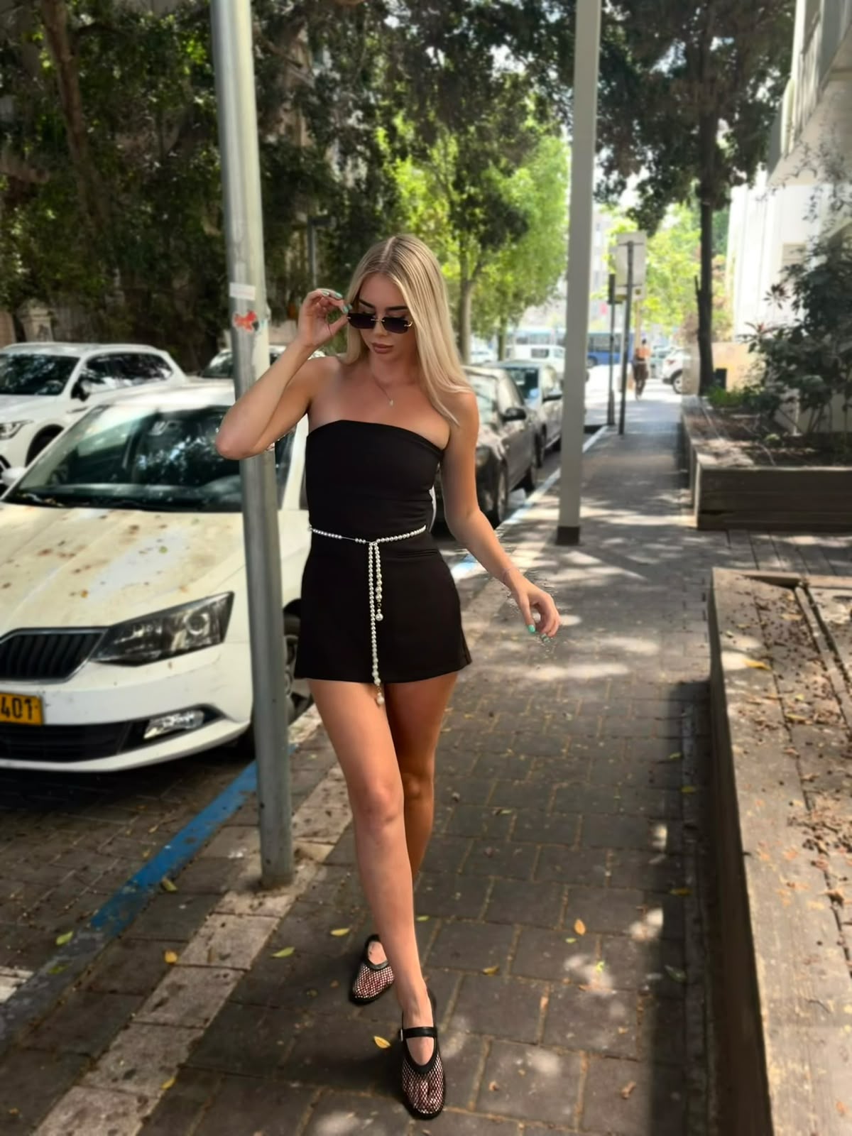 בתל אביב פצצה מארחת רומנטית