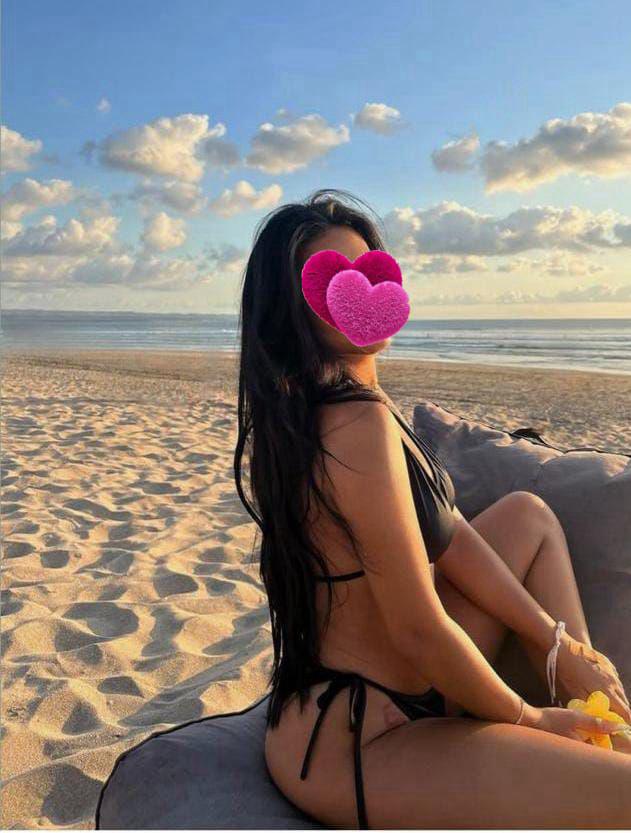 פתח תקווה – בחורות משגעות